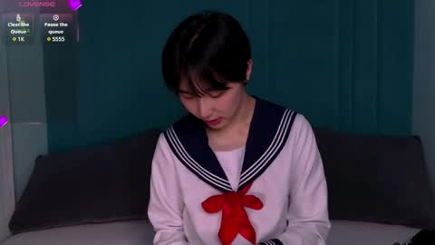 Snapshot of heejinwang chatting on May 2026 10:33:02 AM HEEJIN online show from May 2026 10:33:02 AM