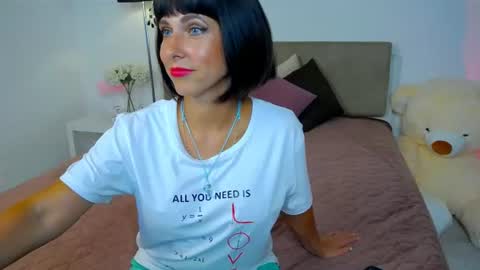 Snapshot of heidieraven chatting on July 2026 02:09:01 PM heidieraven online show from July 2026 02:09:01 PM