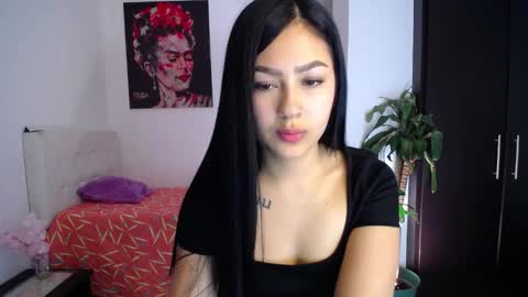 Snapshot of heidy_7 chatting on February 2026 12:32:01 PM Heidy online show from February 2026 12:32:01 PM