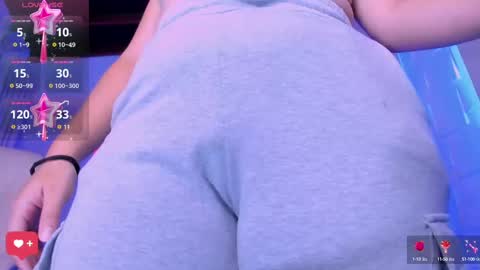 Snapshot of heidy_jhons chatting on September 2025 04:23:01 AM Heidy online show from September 2025 04:23:01 AM