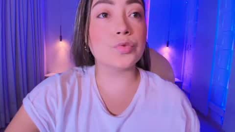 Snapshot of heidy_jhons chatting on September 2025 03:51:01 AM Heidy online show from September 2025 03:51:01 AM