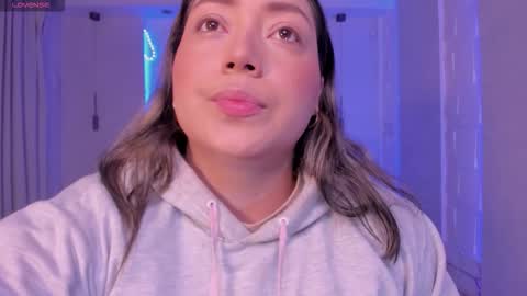 Snapshot of heidy_jhons chatting on October 2025 03:19:01 AM Heidy online show from October 2025 03:19:01 AM