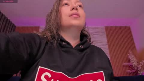 Snapshot of heidy_jhons chatting on November 2025 03:17:01 AM Heidy online show from November 2025 03:17:01 AM