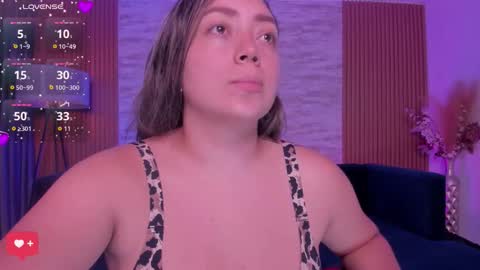 Snapshot of heidy_jhons chatting on November 2025 03:34:01 AM Heidy online show from November 2025 03:34:01 AM