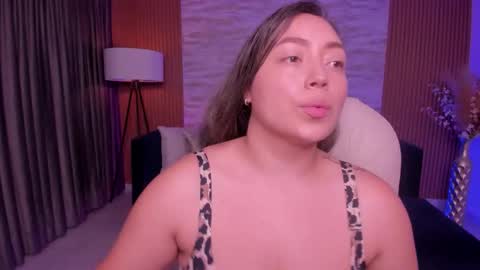 Snapshot of heidy_jhons chatting on December 2025 03:14:02 AM Heidy online show from December 2025 03:14:02 AM