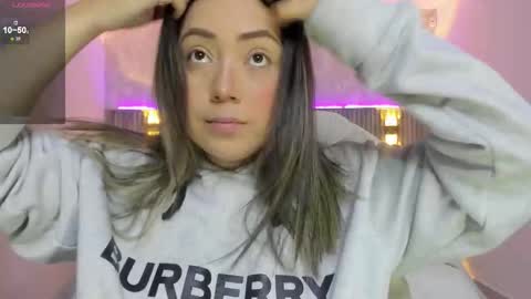 Snapshot of heidy_jhons chatting on January 2026 11:48:02 AM Heidy online show from January 2026 11:48:02 AM