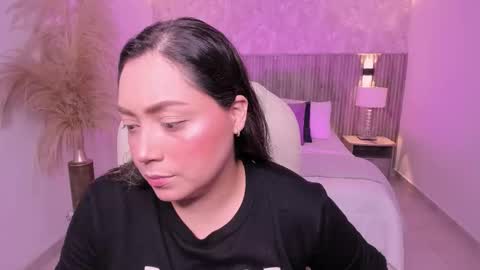 Snapshot of heidy_jhons chatting on January 2026 03:23:02 AM Heidy online show from January 2026 03:23:02 AM