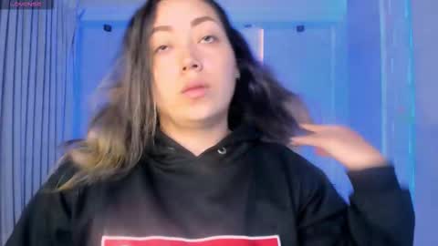 Snapshot of heidy_jhons chatting on February 2026 03:23:02 AM Heidy online show from February 2026 03:23:02 AM