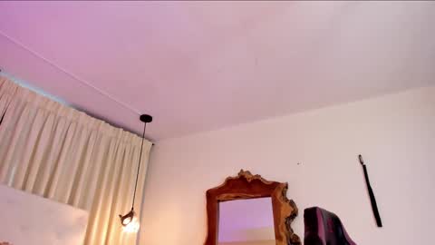              online show from November 2025 05:02:01 PM