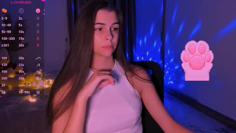 Snapshot of heileymeow chatting on September 2025 08:20:02 PM Heiley online show from September 2025 08:20:02 PM