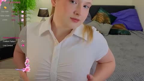 Luly online show from March 2026 06:19:02 AM