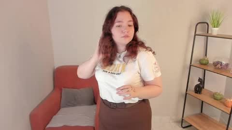 Snapshot of helen_sullivan_ chatting on May 2026 10:00:02 AM Sofi online show from May 2026 10:00:02 AM