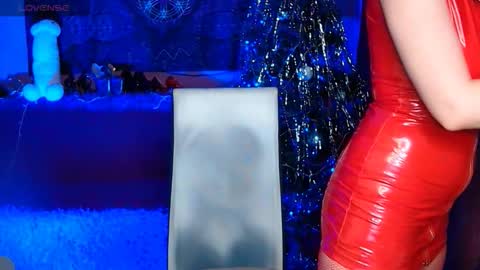 Snapshot of helena__femdom chatting on January 2026 05:16:01 PM Helena online show from January 2026 05:16:01 PM