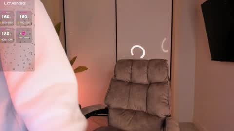 Snapshot of helena_lorente chatting on January 2025 07:51:02 PM Helen online show from January 2025 07:51:02 PM