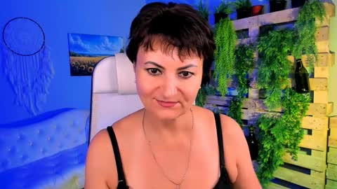 helenbeler online show from October 2025 01:20:01 PM