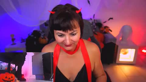 helenbeler online show from October 2025 12:17:02 PM