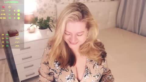 Snapshot of helenbonham chatting on December 2024 04:09:02 AM Helena Bonham online show from December 2024 04:09:02 AM