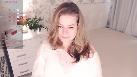 Snapshot of helenbonham chatting on September 2025 10:39:02 AM Helena Bonham online show from September 2025 10:39:02 AM
