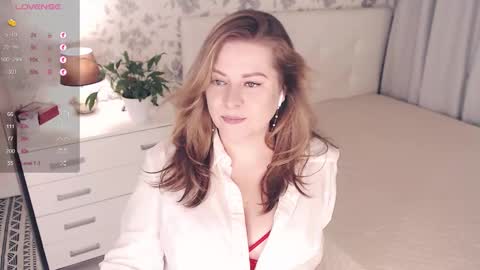 Snapshot of helenbonham chatting on October 2025 03:09:02 PM Helena Bonham online show from October 2025 03:09:02 PM
