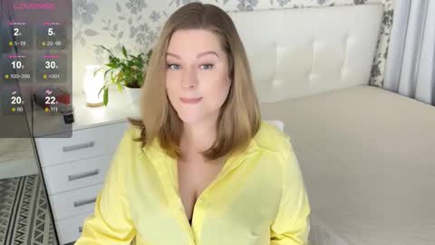 Snapshot of helenbonham chatting on October 2025 03:58:01 PM Helena Bonham online show from October 2025 03:58:01 PM