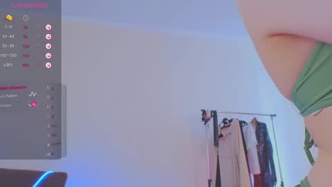 Snapshot of helenmann_ chatting on March 2025 11:47:02 AM   online show from March 2025 11:47:02 AM
