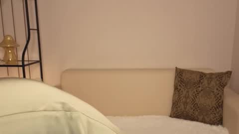 Helen online show from February 2026 01:39:02 AM