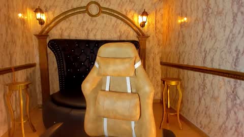 Helen or Hells online show from March 2026 12:44:02 PM