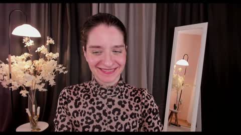 Helen online show from February 2025 05:51:01 AM