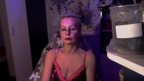 Helga online show from May 2026 11:02:02 PM