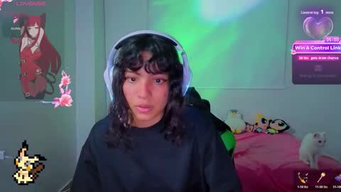 Helia Transfem and Amy online show from February 2026 11:23:01 PM