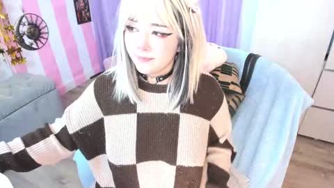 Laura online show from February 2025 12:09:01 AM