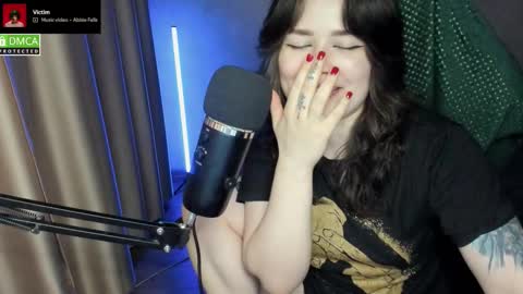 Red online show from March 2026 08:35:02 PM