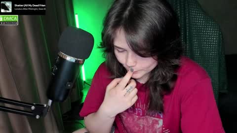 Red online show from April 2026 06:56:02 PM