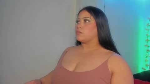 Snapshot of hellen__smith_ chatting on April 2026 04:59:02 AM hellen__smith_ online show from April 2026 04:59:02 AM