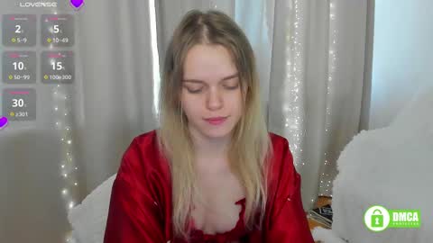 Snapshot of hello_lily chatting on March 2025 11:37:02 AM Lily online show from March 2025 11:37:02 AM
