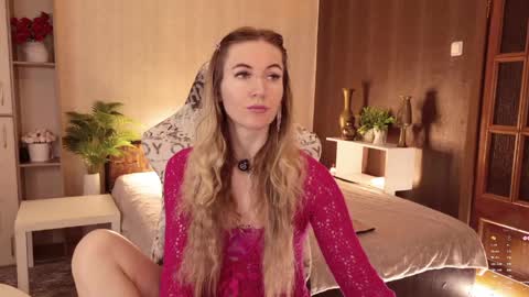 Alisia  Monday to Friday from 10 am to 4 pm GMT 2 online show from April 2026 08:13:01 AM