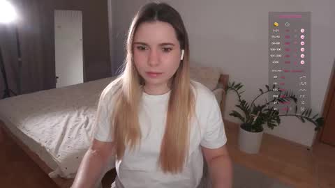 Snapshot of hello_taya chatting on January 2026 03:49:01 PM Taya online show from January 2026 03:49:01 PM