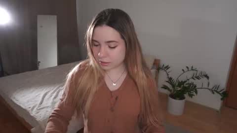 Snapshot of hello_taya chatting on January 2026 06:40:01 AM Taya online show from January 2026 06:40:01 AM