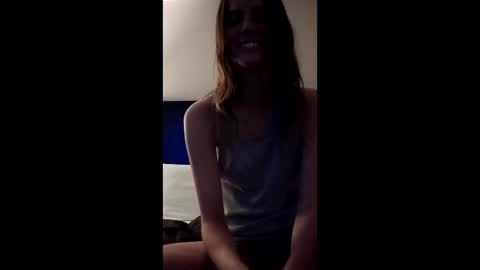 hellokitten123 online show from March 2026 01:01:02 AM