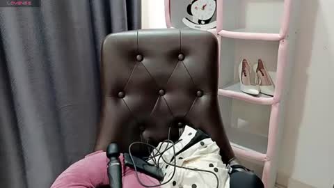 Snapshot of hellokitty_sexy chatting on June 2026 01:22:01 AM hellokitty_sexy online show from June 2026 01:22:01 AM