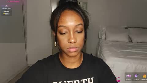 Snapshot of hellsd97 chatting on January 2025 01:43:02 AM hellsd97 online show from January 2025 01:43:02 AM