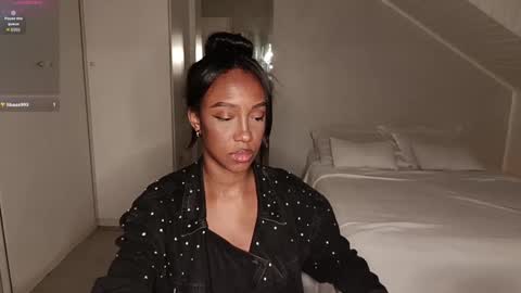 Snapshot of hellsd97 chatting on October 2025 12:33:01 AM hellsd97 online show from October 2025 12:33:01 AM