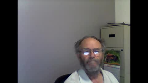 Snapshot of helopilot01 chatting on October 2025 12:33:02 AM helopilot01 online show from October 2025 12:33:02 AM