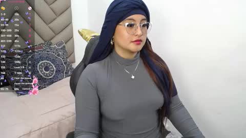 Snapshot of heluejamil chatting on September 2025 08:46:01 PM Zahira online show from September 2025 08:46:01 PM