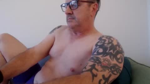 hempie1973 online show from September 2025 07:23:01 AM