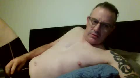 Snapshot of hempie1973 chatting on April 2026 03:09:01 PM hempie1973 online show from April 2026 03:09:01 PM