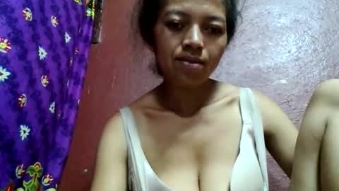 Snapshot of henitsaldy chatting on May 2026 07:08:02 PM henitsaldy online show from May 2026 07:08:02 PM