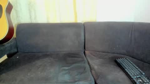 henrik_senn online show from September 2025 10:46:02 PM