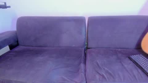 henrik_senn online show from April 2026 09:59:01 AM