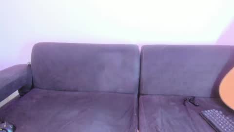 Snapshot of henrik_senn chatting on June 2026 09:35:02 PM henrik_senn online show from June 2026 09:35:02 PM